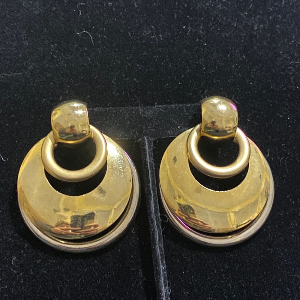 Vintage gold tone triple hoop earrings